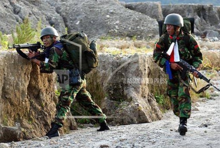 Pasukan TNI di Aceh 2003