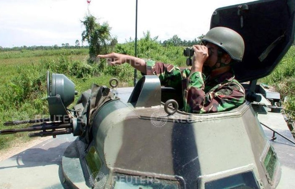 Kavaleri TNI di Aceh 2003
