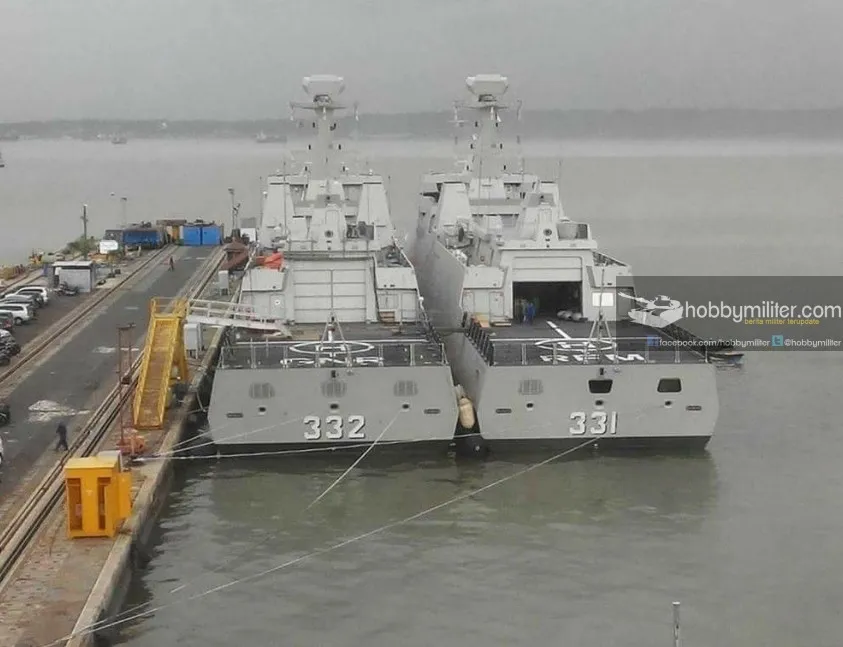 KRI REM 331 dan KRI GNR 332