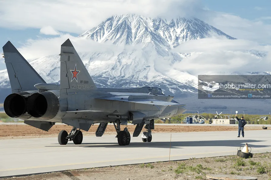 wallpaper MiG-31 Foxhound-4