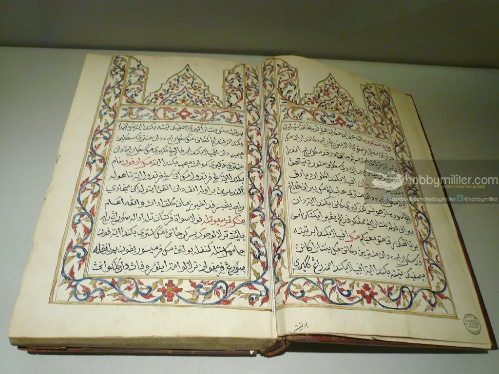 bukti sejarah peninggalan kerajaan Islam di Indonesia. . Hikayat Hang Tuah