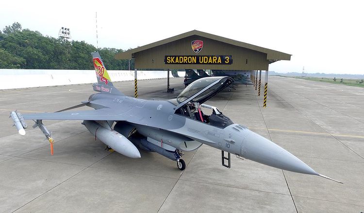 AIM-120 AMRAAM TNI AU