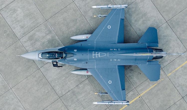 AIM-120 AMRAAM TNI AU