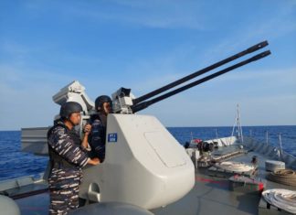 KRI Salawaku 842 Laksanakan Sea Acceptance Test KRI Salawaku 842 Laksanakan Sea Acceptance Test