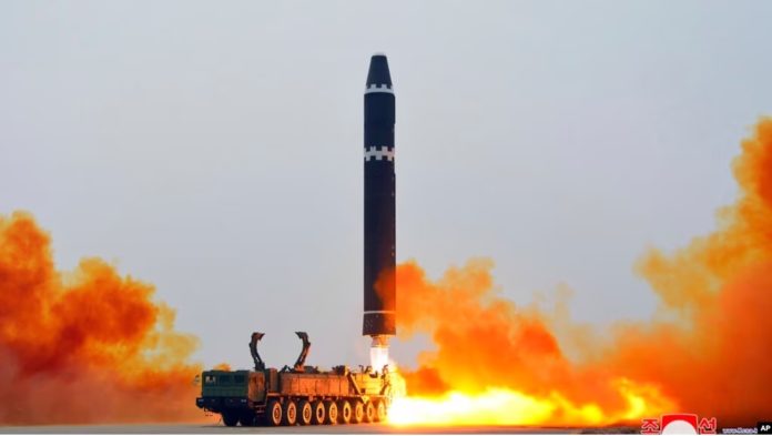 Korea Utara Uji Coba Rudal Nuklir Hwasong-15 Korea Utara Uji Coba Rudal Nuklir Hwasong-15