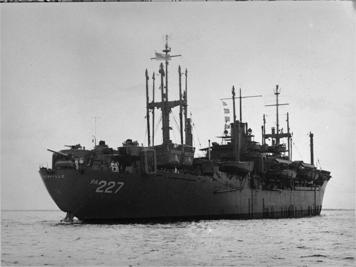 RENVILLE ANCHORED IN JAKARTA BAY 1947 Mengenal USS Renville, Kapal Perang Tempat Ditandatanganinya Perjanjian Renville