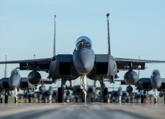 Mengenal Teknologi EPAWSS di Pesawat Tempur F-15 Eagle