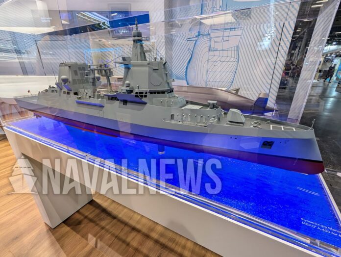 MEKO-A-400-Euronaval-2024-1 TKMS Jerman Tampilkan Mock-up Frigate MEKO A-400 AMD Di Euronaval 2024. Mock-up Model Kapal Frigate MEKO A-400 AMD Ditampilkan Pada Ajang Euronaval 2024.